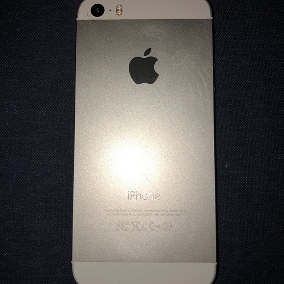 iPhone 5s - Picture 2 of 6